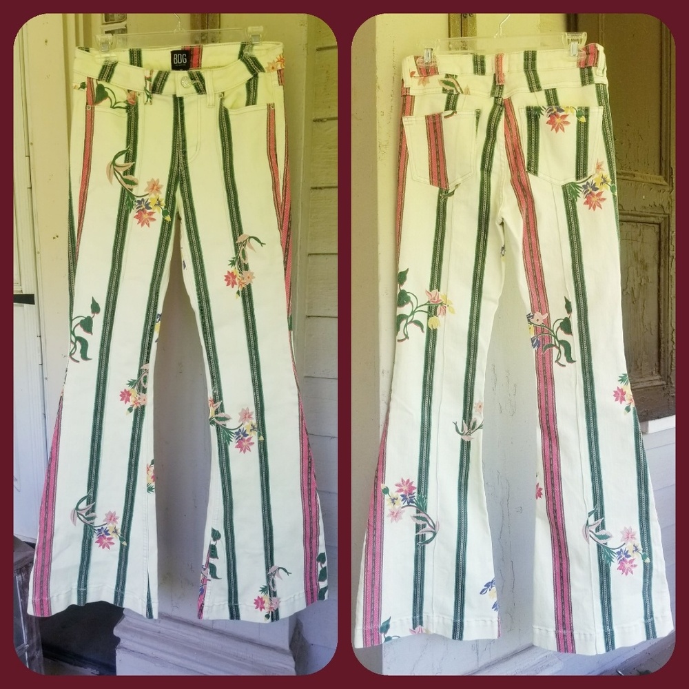 UO BDJ retro floral print Flare Bell Bottom Jeans - Picture 5 of 8